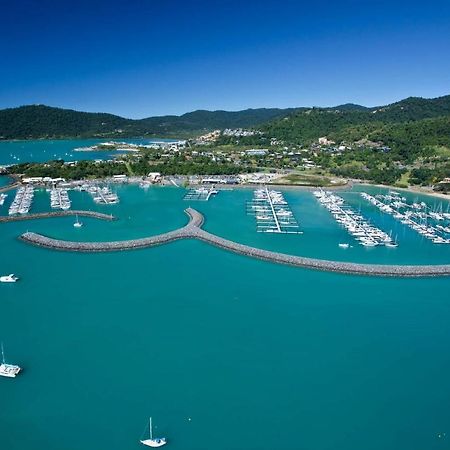 Airlie Sun & Sand Accommodation #2 Еърли Бийч Екстериор снимка