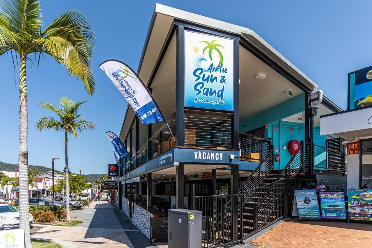Airlie Sun & Sand Accommodation #2 Еърли Бийч Екстериор снимка