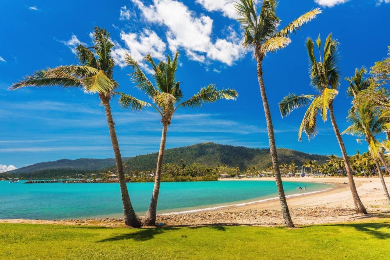 Airlie Sun & Sand Accommodation #2 Еърли Бийч Екстериор снимка